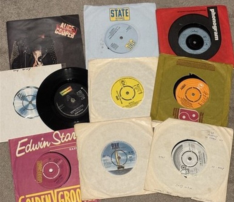 15 Photos of History Being More Recent Than You Think