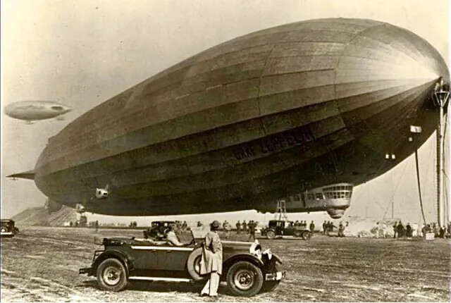 Photos Taken the Moment Before Historical Disaster