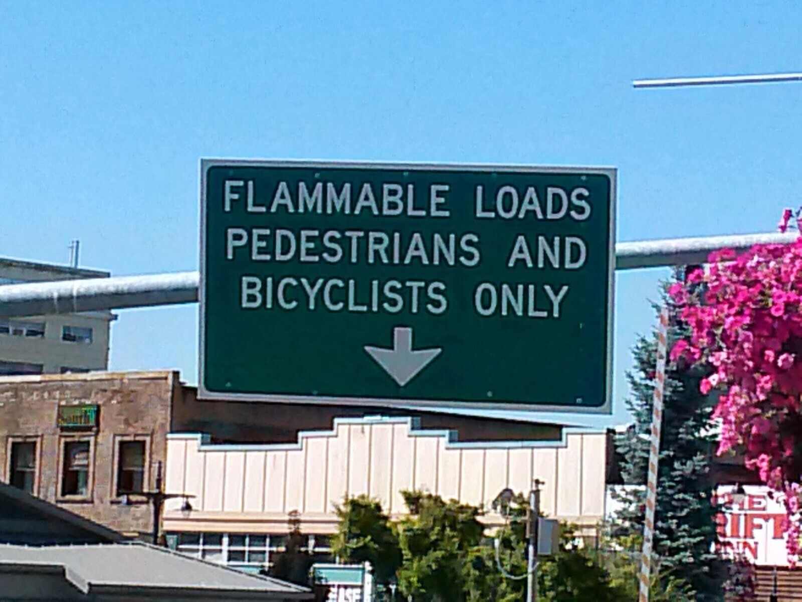 FLAMMABLE LOADS PEDESTRIANS AND BICYCLISTS ONLY the RIFT RIN EASE