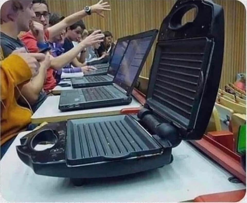 20 Photos of People Who Should Just Try Harder