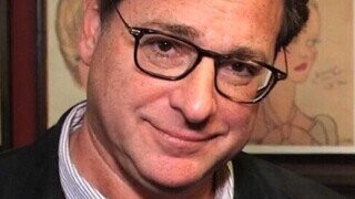 30 Random Bits of Pop-Culture Trivia That Swarmed Into the Remarkably Detailed Shape of a Dead Pharaoh’s Gaping Maw