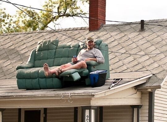 Hate Thy Neighbor: Photos Where That’s Deserved