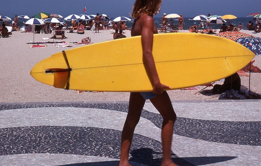 20 Photos Remembering Brazil's Beaches in the 1970s