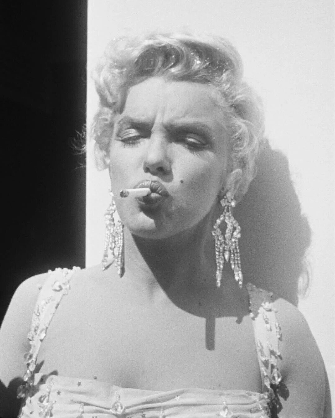 Photos of Marilyn Monroe Living Her Best Life On Set