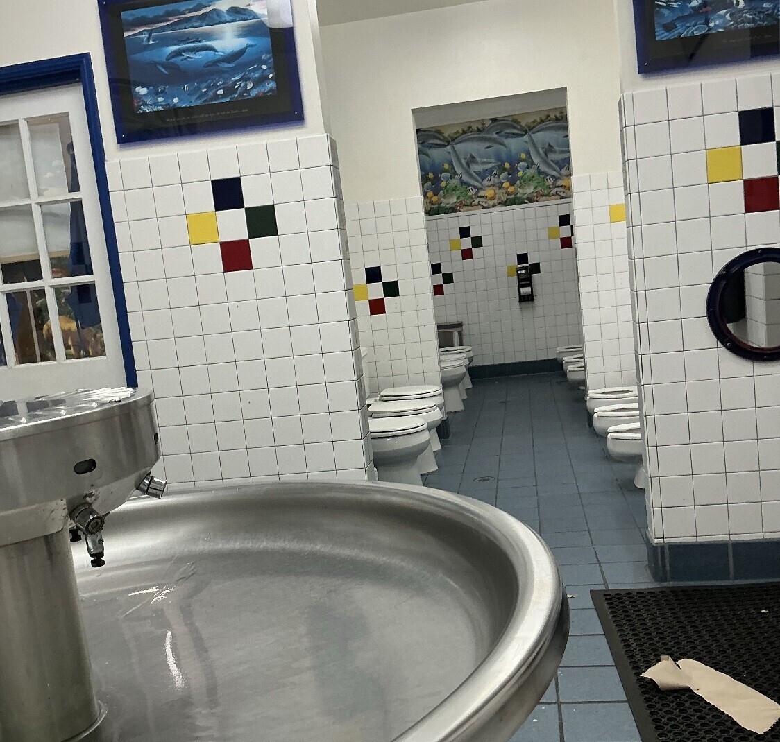 20 Questionable Pics With a High Chance of 'Eye Roll'