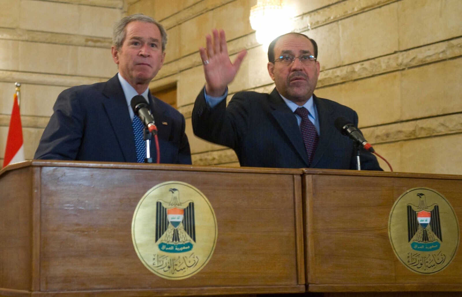 10 Presidents Who Left Office Without Their Dignity