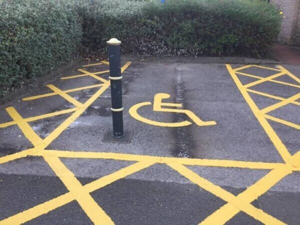 20 Questionable Pics With a High Chance of 'Eye Roll'