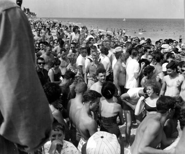 Classic Spring Break Pics That Should've Stayed Buried