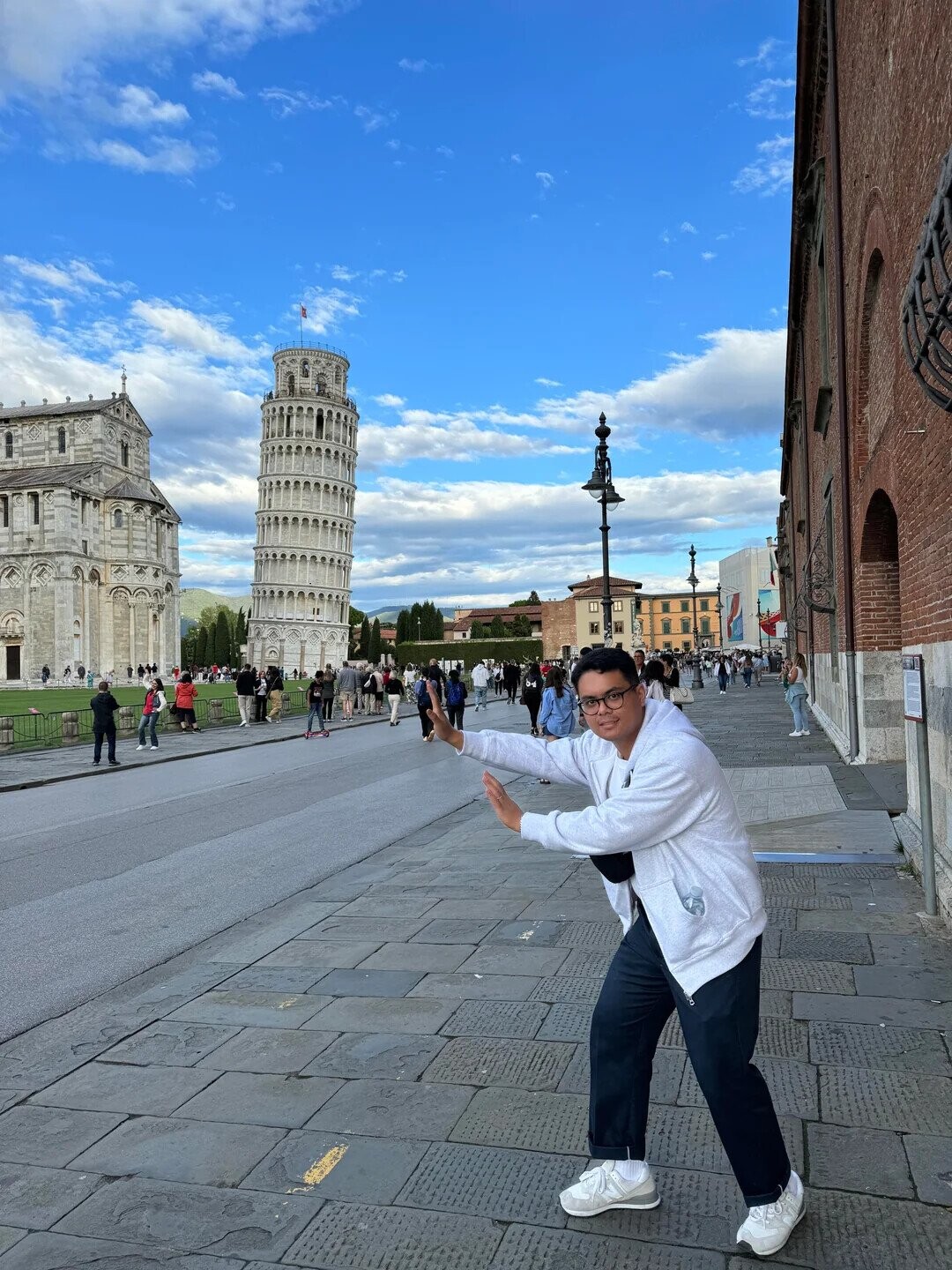 Photos from the Before-Disaster Selfie Hall of Fame