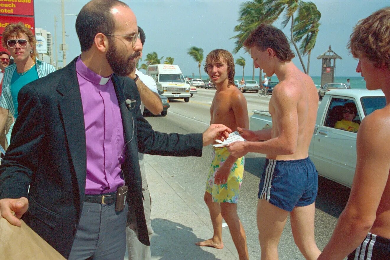 Classic Spring Break Pics That Should've Stayed Buried