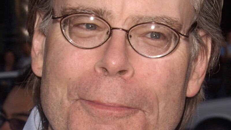 34 Rumors and Conspiracy Theories That Make Celebrities Seem Way More Interesting Than They Actually Are