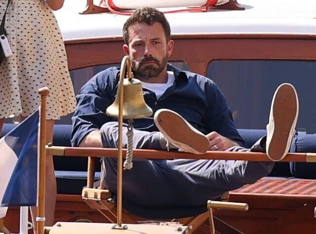 Sad Photos of Ben Affleck Looking Utterly Dejected
