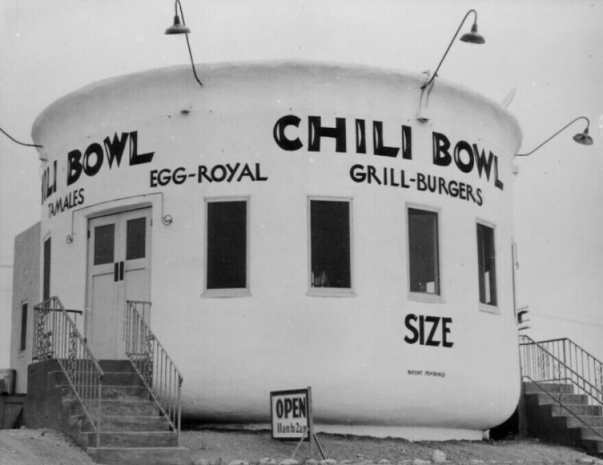 Early Restaurants That Look More Scary Than Appetizing