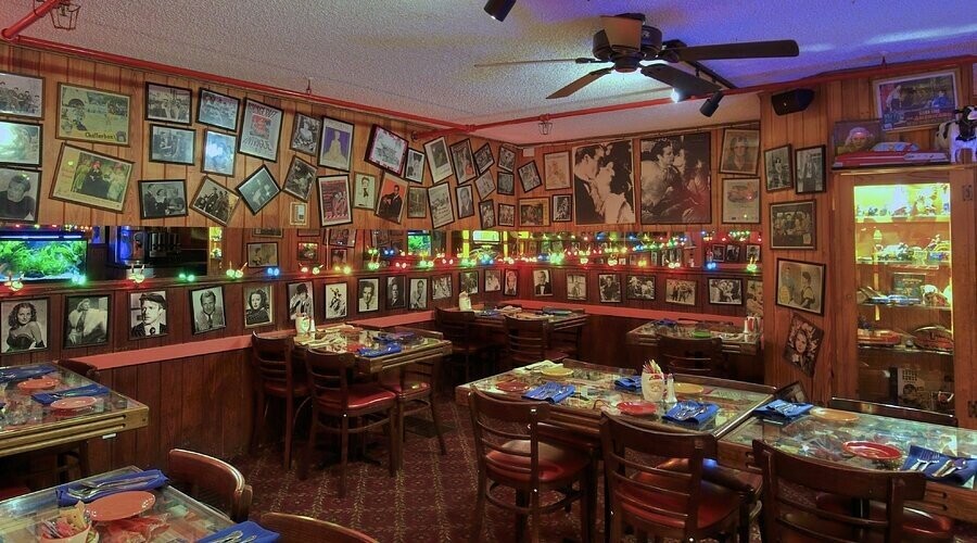 Early Restaurants That Look More Scary Than Appetizing