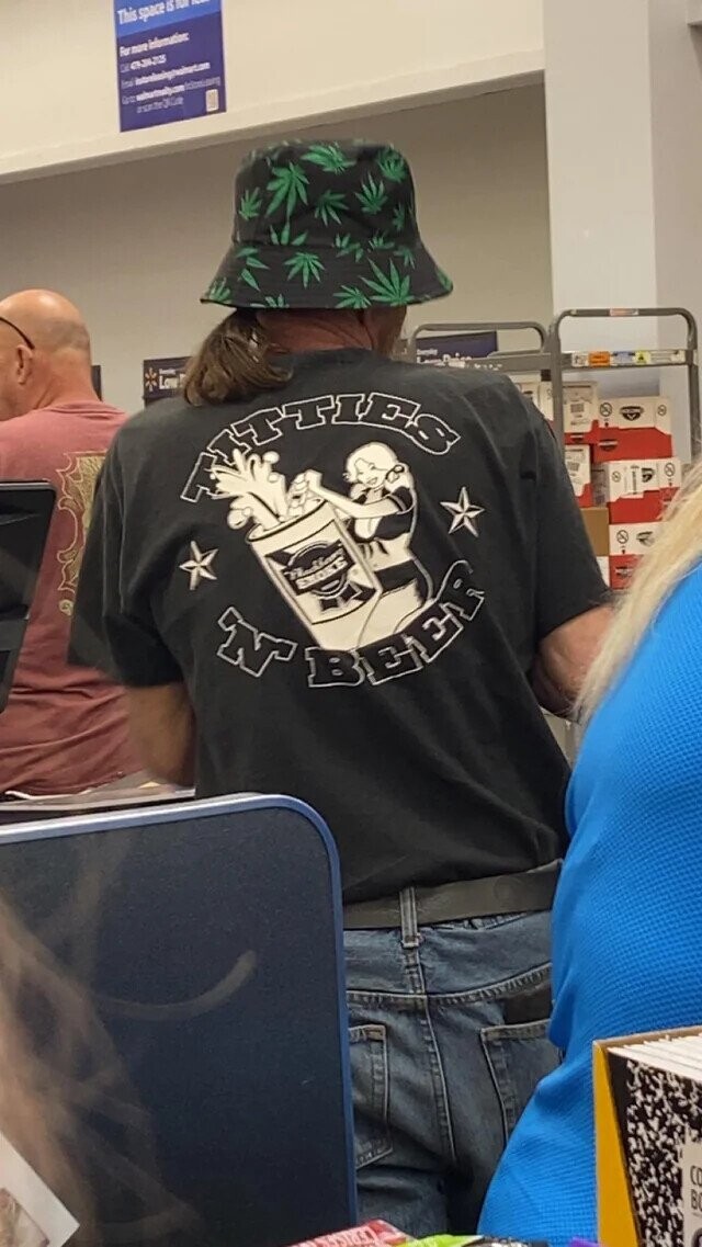 This space 15 - I For non information: DE adidas End Que Low! BETTIES N SMOKE