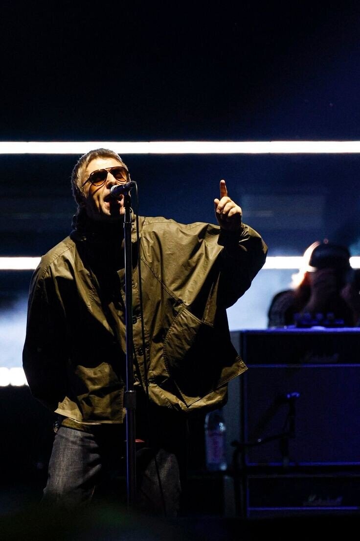 Oasis Songs That Still Turn Any Bad Day Good