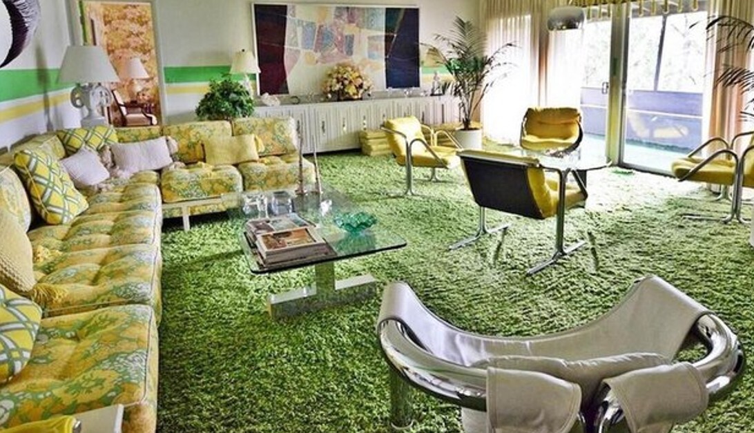 20 Photos Where the '70s Aren't Exactly Strait Laced