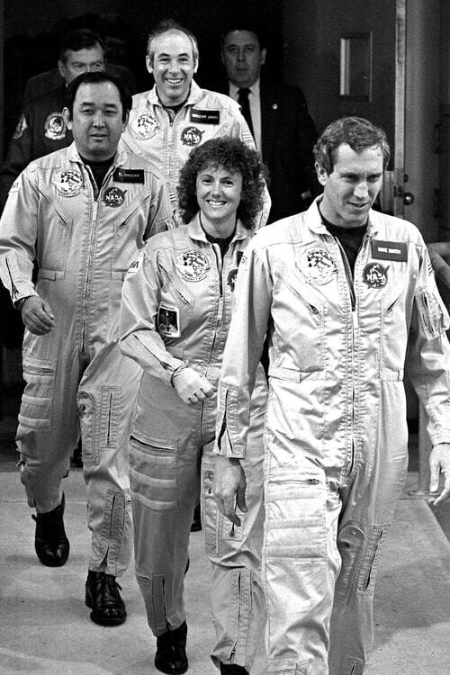 25 Photos That Start A Story You Can Finish