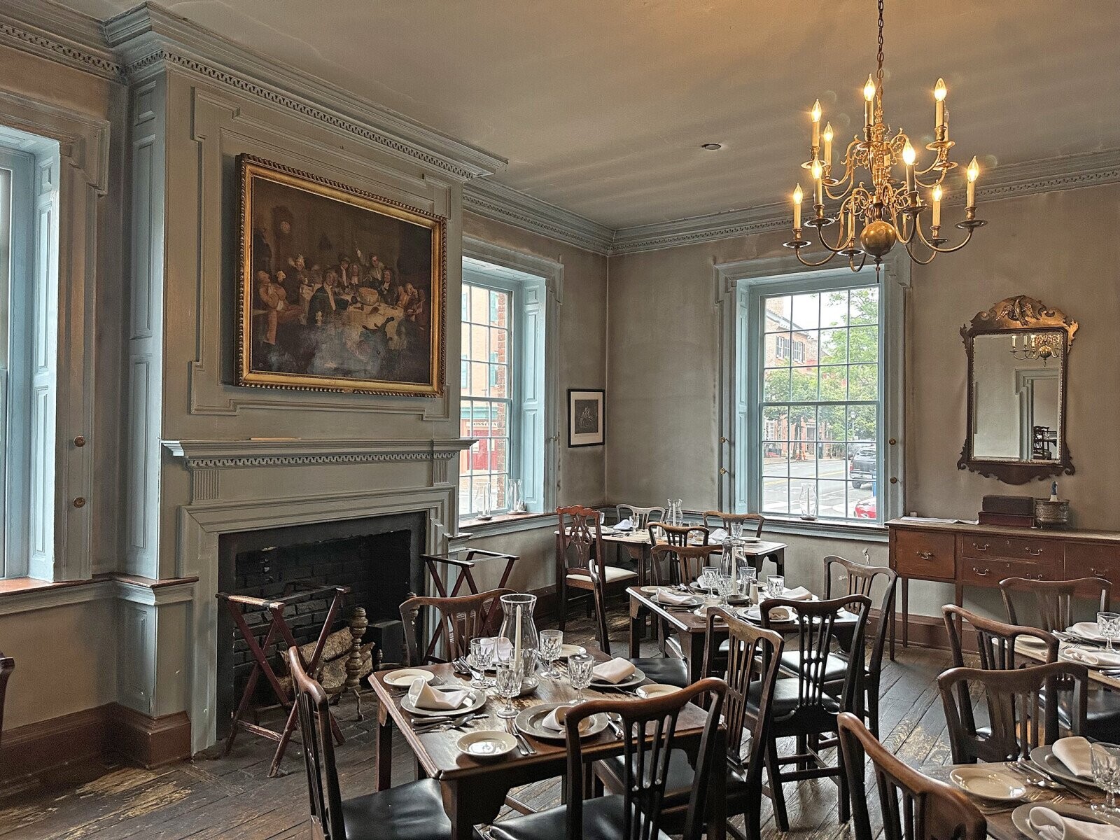 Early Restaurants That Look More Scary Than Appetizing