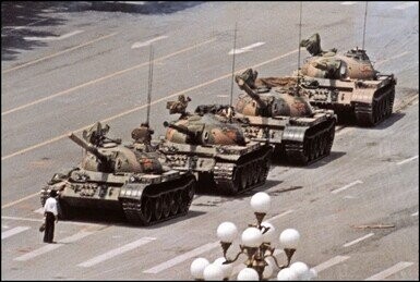 20 Historical Photos With a Story to Tell