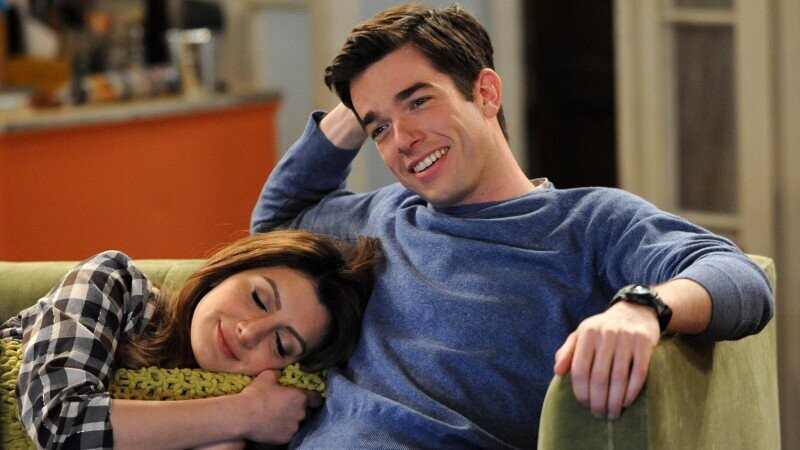 33 Random TV Tidbits From Sitcoms Centered Around Stand-Up Comedians