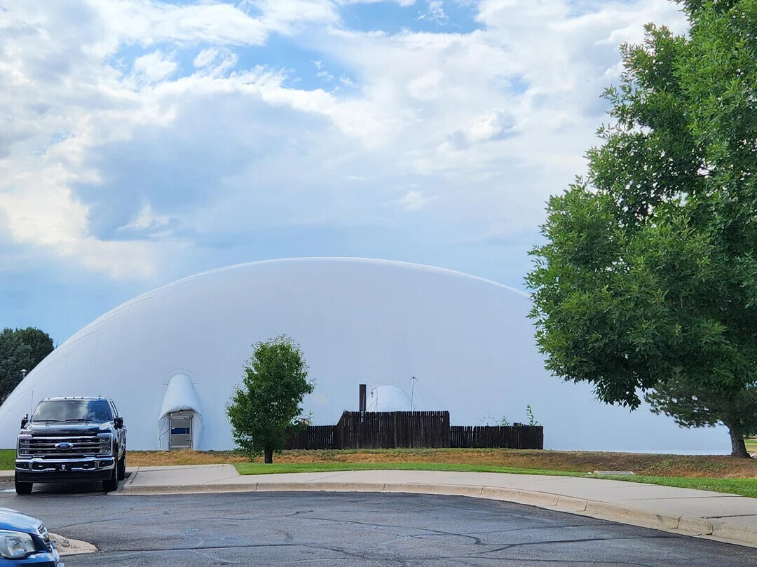 Photos Where Daily Life Feels Too Surreal to Be Real