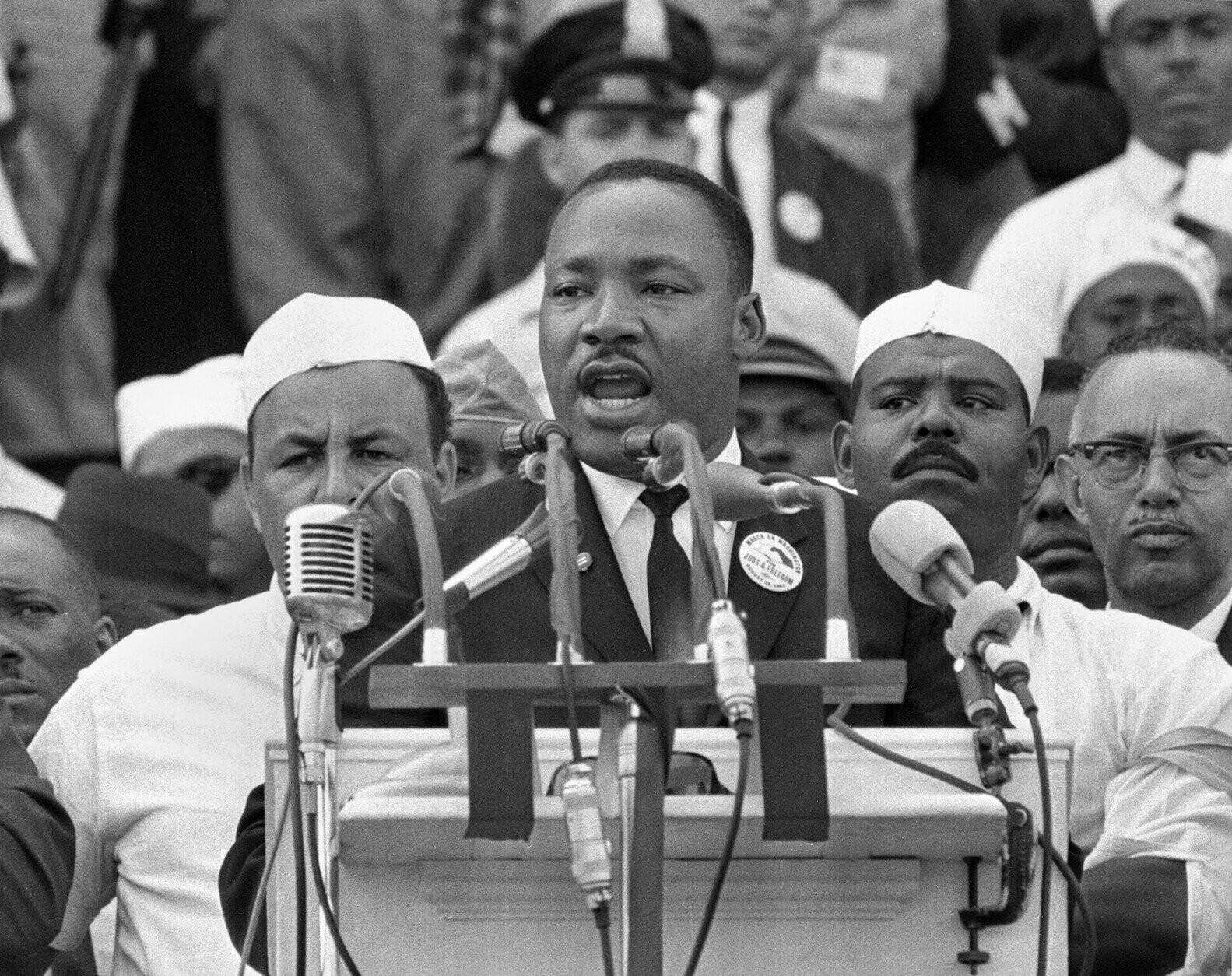 20 Historical Photos With a Story to Tell