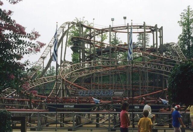 GLISSADE ENTRANCE STUTTGART HOLN