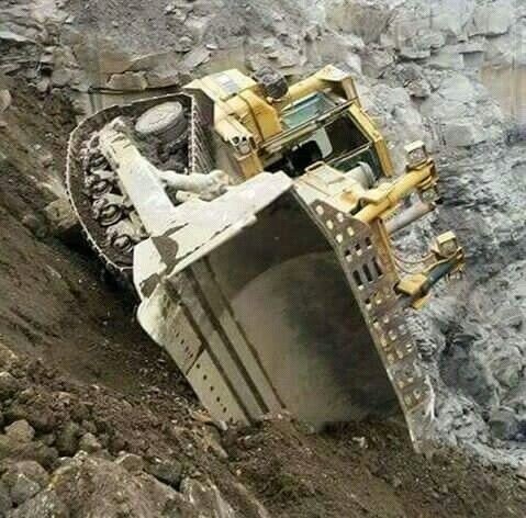 Photos Where No One Should Be Using Heavy Machinery