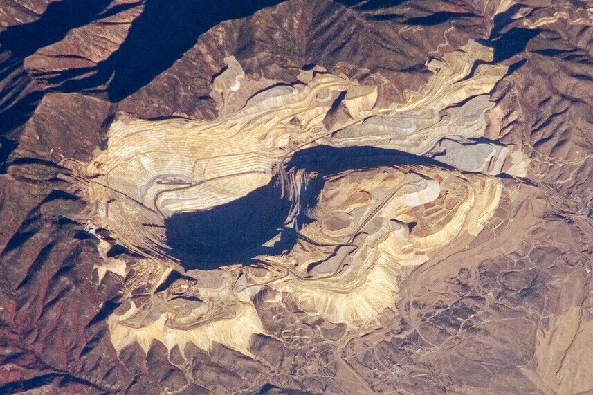 20 Places You Didn't Know You Can See from Space