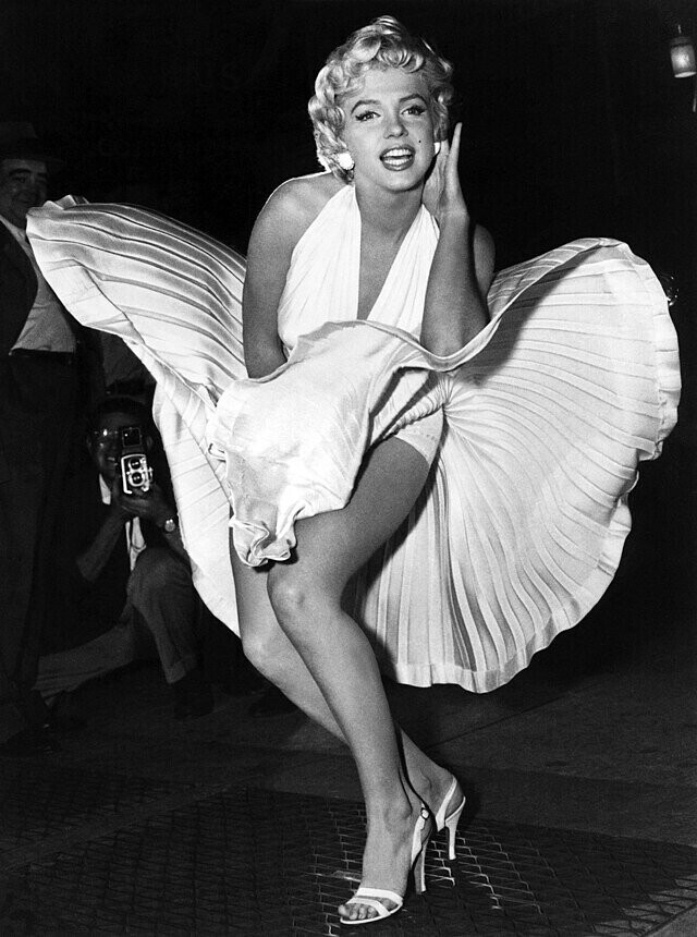 20 Historical Photos With a Story to Tell