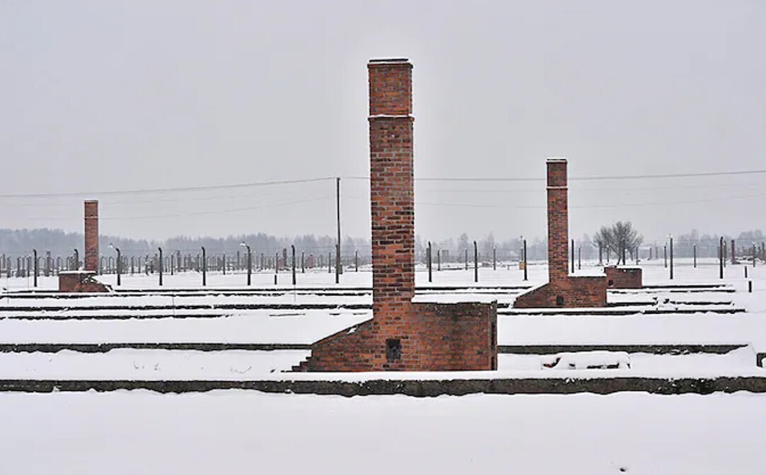 Tragic Photos From Places Time Brought Backwards