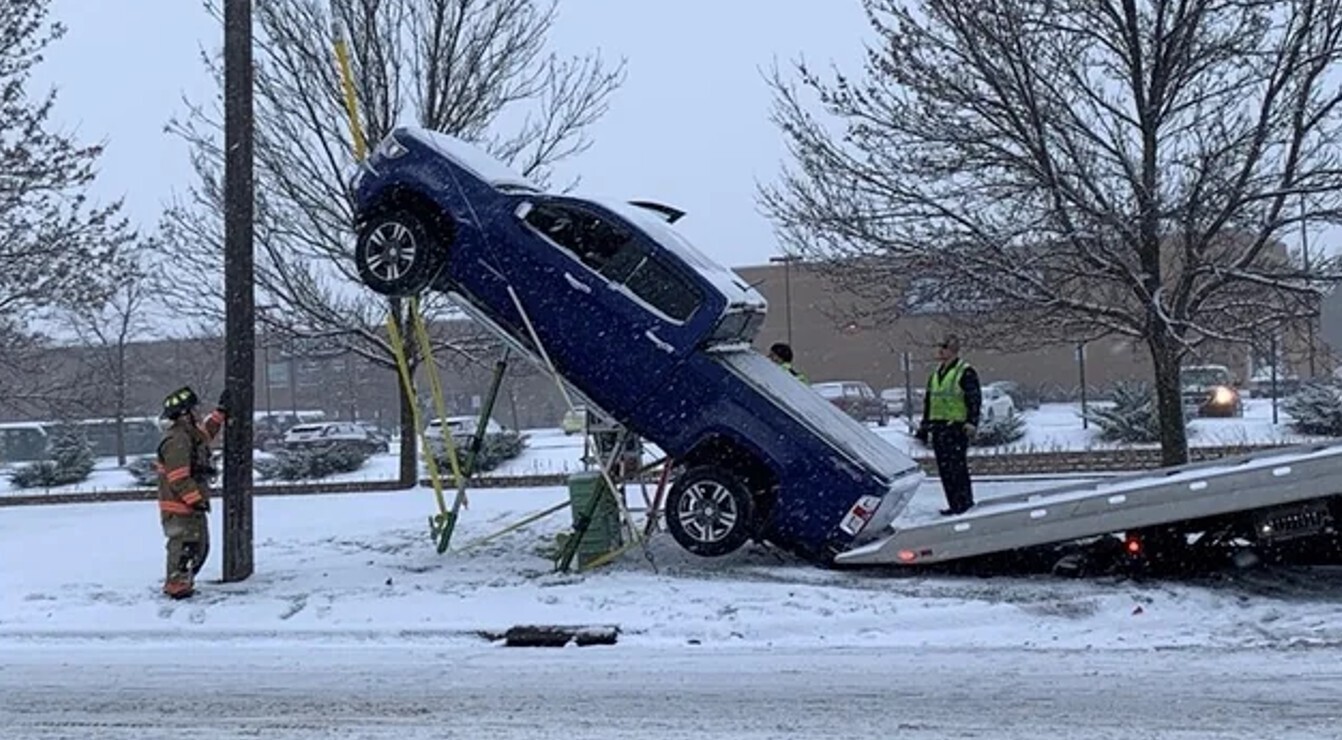 People Who Forgot How to Drive the Second Snow Fell