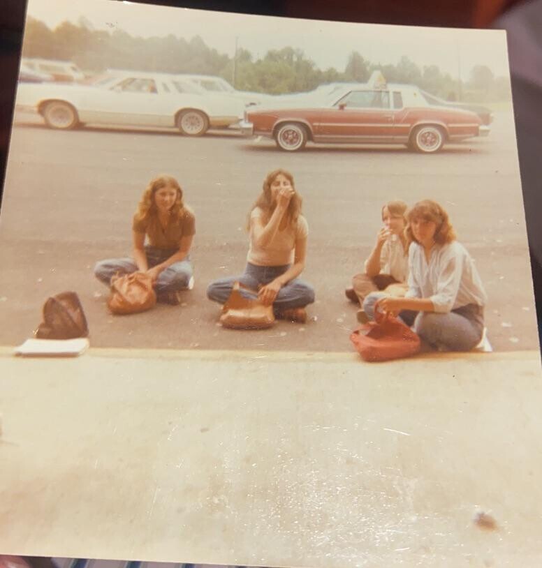 Photos Where Parking Lots Were a ’70s Dance Floor