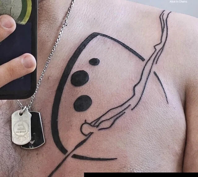 Akoe In Chains sid este