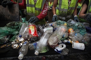 5 Dark Things You Learn About Humanity Cleaning Up Bonnaroo