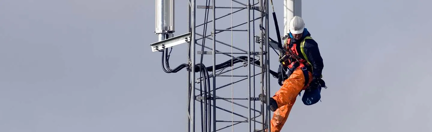 5 Terrifying Realities Of My Job As A Cell Tower Climber