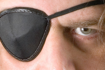 Women Are More Dangerous Than Men: 5 Lessons Of A Bouncer