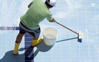 5 Shockingly Gross Realities Of Cleaning Swimming Pools