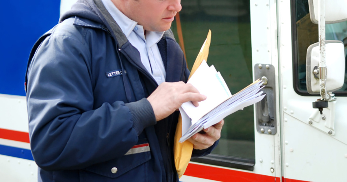 5 Bizarre Things Only Mailmen Know About Your Neighborhood | Cracked.com
