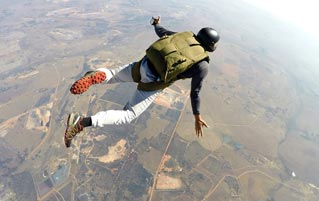 I Fell 14,000 Feet In A Skydiving Accident (And Didn't Die)