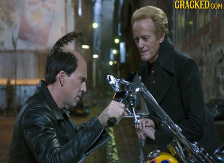 14 Awkward Moments Behind the Scenes of Famous Movies