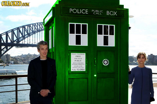 CRACKED CON POLICE PUBLIC CALL BOX ATE NEIS USTNON FREE PURLIC PERE PULL TOCDEN