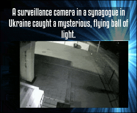 13 Uncomfortably Real-Looking Paranormal Photos And Videos