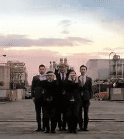 15 Real People Who Seem to Defy the Laws of Physics (GIFs)