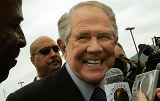 4 Reasons Pat Robertson Is Our Greatest Living Storyteller